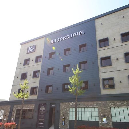 Brooks Hotel Tongyeong Exterior foto